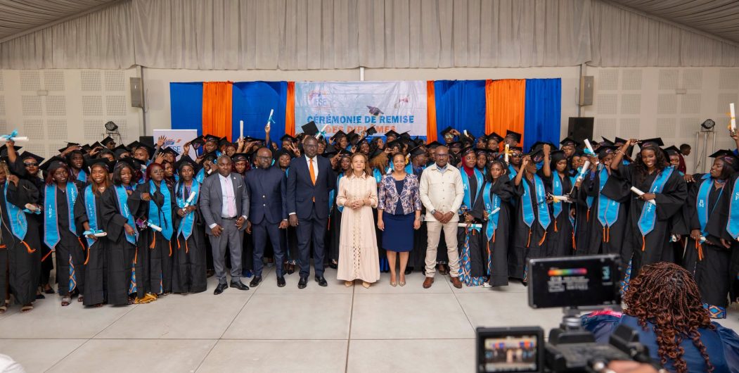 Cérémonie de remise des diplômes 2026 : l&rsquo;IFSE célèbre ses lauréats sous le parrainage de la Professeure Elsa Joséphine N’KANA AYO épouse BIVIGOU, Ministre de la Santé